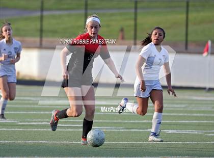 Thumbnail 3 in Melissa vs. Paris (UIL 4A Region II Semi-Final) photogallery.
