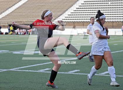 Thumbnail 3 in Melissa vs. Paris (UIL 4A Region II Semi-Final) photogallery.