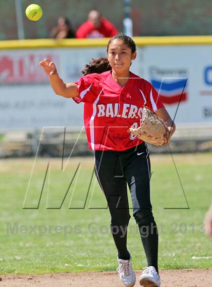 Thumbnail 2 in North Salinas @ San Benito (CIF CCS D1 Quarterfinal) photogallery.