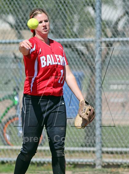 Thumbnail 3 in North Salinas @ San Benito (CIF CCS D1 Quarterfinal) photogallery.