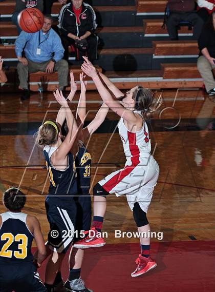 Thumbnail 3 in Seymour @ South-Doyle (TSSAA D2-AAA Quarterfinals) photogallery.