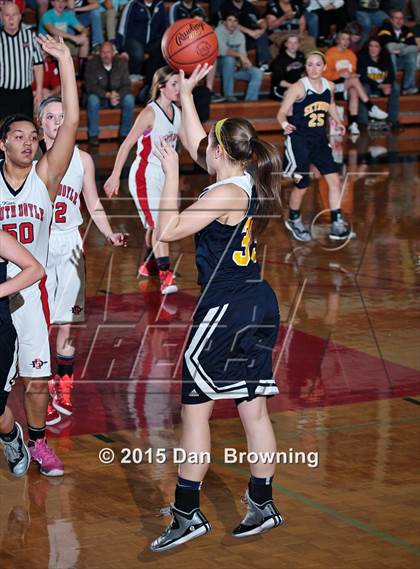 Thumbnail 1 in Seymour @ South-Doyle (TSSAA D2-AAA Quarterfinals) photogallery.