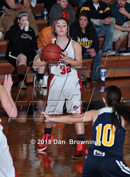 Thumbnail 2 in Seymour @ South-Doyle (TSSAA D2-AAA Quarterfinals) photogallery.