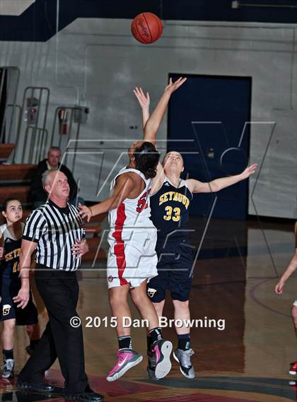 Thumbnail 1 in Seymour @ South-Doyle (TSSAA D2-AAA Quarterfinals) photogallery.