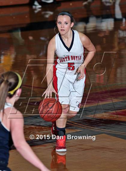 Thumbnail 3 in Seymour @ South-Doyle (TSSAA D2-AAA Quarterfinals) photogallery.