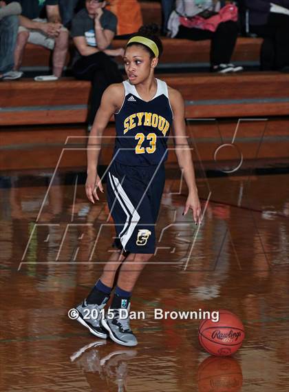 Thumbnail 3 in Seymour @ South-Doyle (TSSAA D2-AAA Quarterfinals) photogallery.