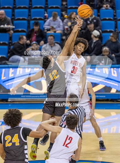 Thumbnail 1 in Crespi vs. Mater Dei photogallery.