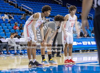 Thumbnail 3 in Crespi vs. Mater Dei photogallery.