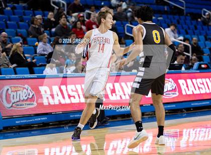 Thumbnail 1 in Crespi vs. Mater Dei photogallery.