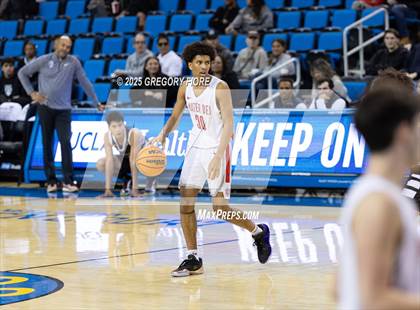 Thumbnail 2 in Crespi vs. Mater Dei photogallery.