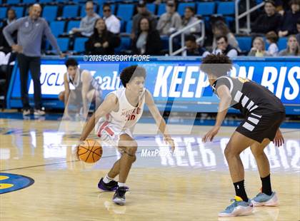Thumbnail 3 in Crespi vs. Mater Dei photogallery.