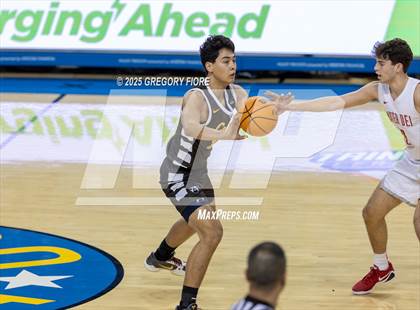 Thumbnail 1 in Crespi vs. Mater Dei photogallery.