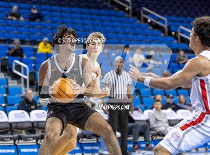 Thumbnail 3 in Crespi vs. Mater Dei photogallery.