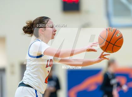 Thumbnail 3 in Kentlake @ Auburn Mountainview photogallery.