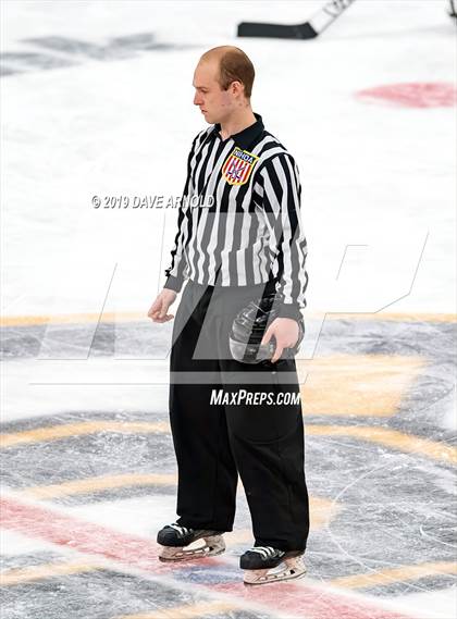 Thumbnail 3 in Tewksbury Memorial vs. Canton (MIAA Division 2 State Final) photogallery.