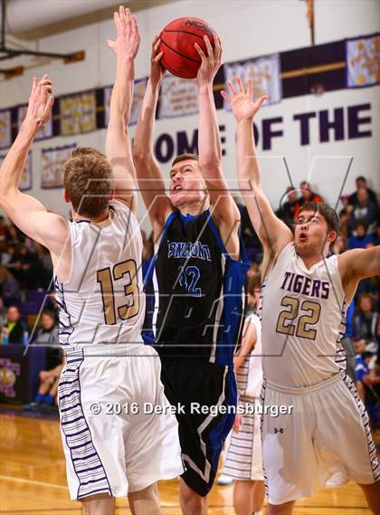 Thumbnail 3 in Longmont @ Holy Family photogallery.