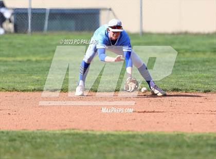 Thumbnail 1 in Rocklin @ Oak Ridge photogallery.