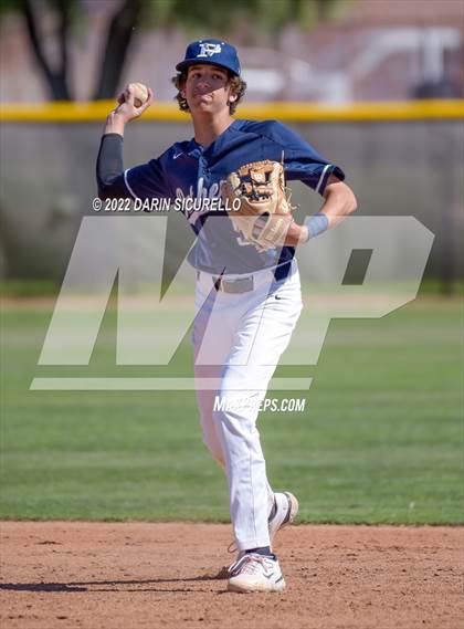 Thumbnail 3 in Piedra Vista vs. Green Mountain (Coach Bob Invitational) photogallery.