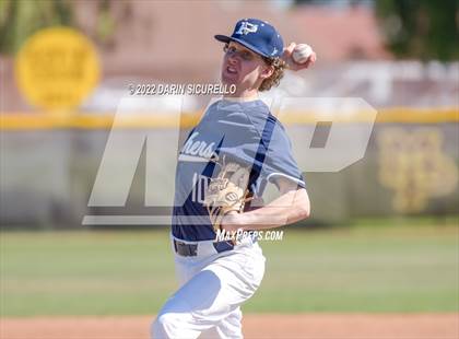 Thumbnail 2 in Piedra Vista vs. Green Mountain (Coach Bob Invitational) photogallery.