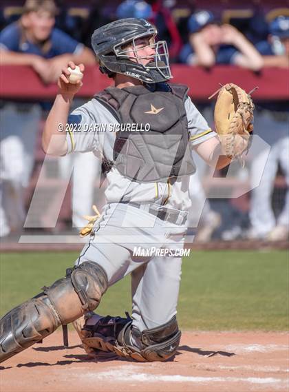 Thumbnail 1 in Piedra Vista vs. Green Mountain (Coach Bob Invitational) photogallery.
