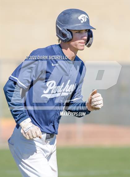 Thumbnail 3 in Piedra Vista vs. Green Mountain (Coach Bob Invitational) photogallery.