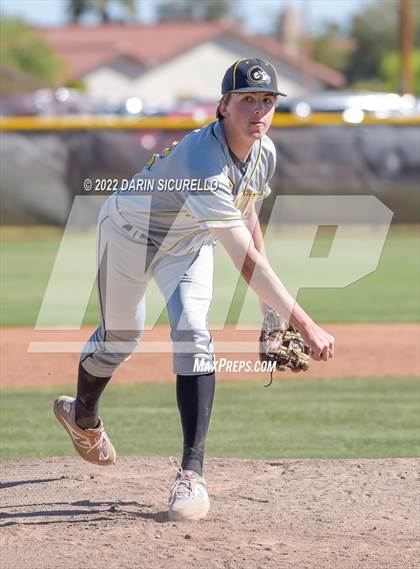 Thumbnail 3 in Piedra Vista vs. Green Mountain (Coach Bob Invitational) photogallery.