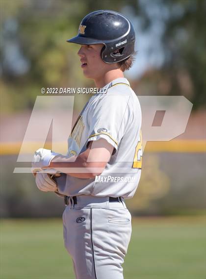Thumbnail 2 in Piedra Vista vs. Green Mountain (Coach Bob Invitational) photogallery.