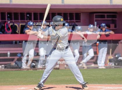 Thumbnail 2 in Piedra Vista vs. Green Mountain (Coach Bob Invitational) photogallery.