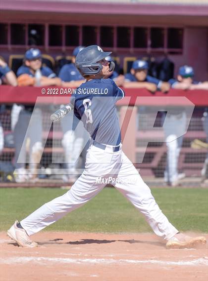 Thumbnail 1 in Piedra Vista vs. Green Mountain (Coach Bob Invitational) photogallery.