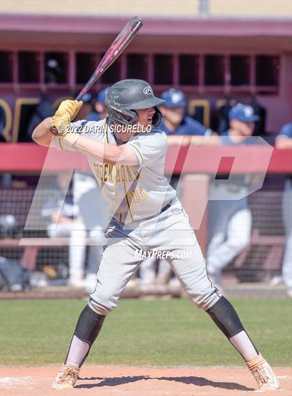 Thumbnail 2 in Piedra Vista vs. Green Mountain (Coach Bob Invitational) photogallery.