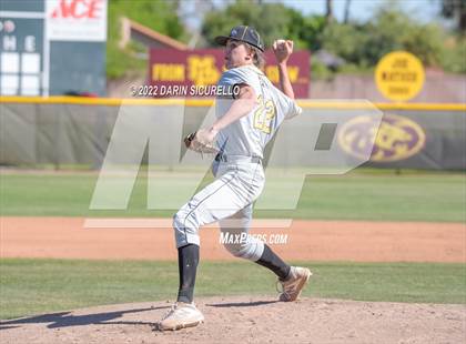 Thumbnail 3 in Piedra Vista vs. Green Mountain (Coach Bob Invitational) photogallery.