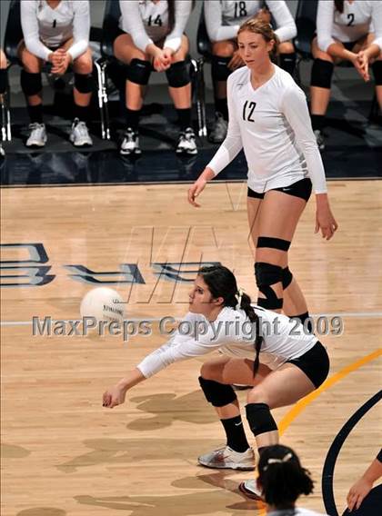 Thumbnail 3 in Archbishop Mitty vs. Redlands East Valley (CIF State D2 Final) photogallery.