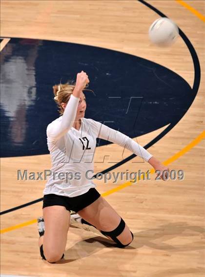 Thumbnail 2 in Archbishop Mitty vs. Redlands East Valley (CIF State D2 Final) photogallery.