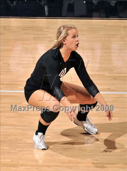 Thumbnail 3 in Archbishop Mitty vs. Redlands East Valley (CIF State D2 Final) photogallery.