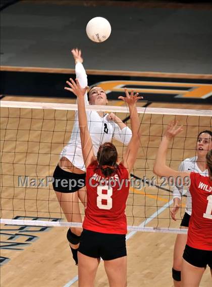 Thumbnail 1 in Archbishop Mitty vs. Redlands East Valley (CIF State D2 Final) photogallery.