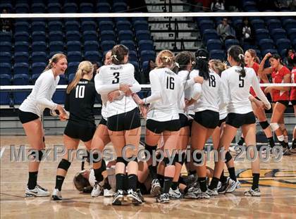 Thumbnail 2 in Archbishop Mitty vs. Redlands East Valley (CIF State D2 Final) photogallery.