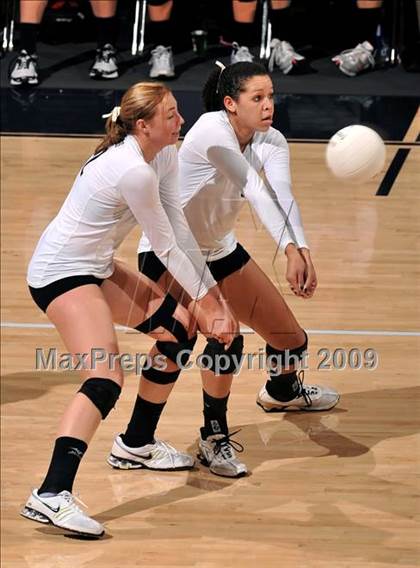 Thumbnail 1 in Archbishop Mitty vs. Redlands East Valley (CIF State D2 Final) photogallery.
