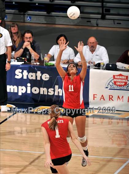 Thumbnail 2 in Archbishop Mitty vs. Redlands East Valley (CIF State D2 Final) photogallery.
