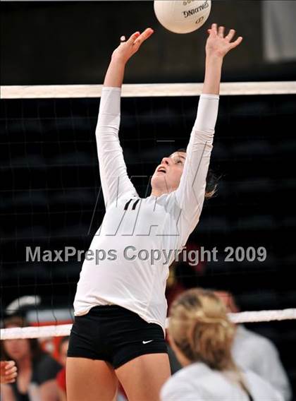 Thumbnail 1 in Archbishop Mitty vs. Redlands East Valley (CIF State D2 Final) photogallery.