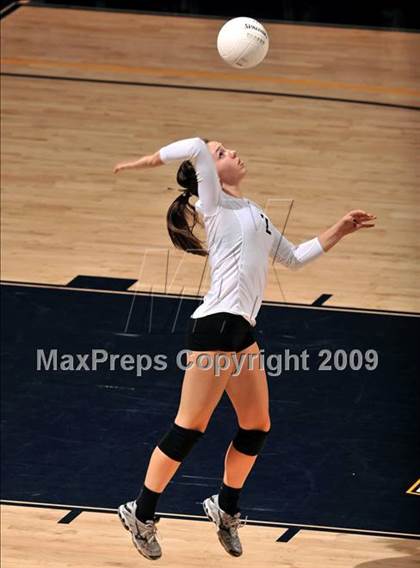 Thumbnail 2 in Archbishop Mitty vs. Redlands East Valley (CIF State D2 Final) photogallery.