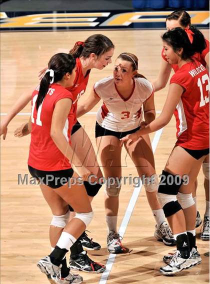 Thumbnail 2 in Archbishop Mitty vs. Redlands East Valley (CIF State D2 Final) photogallery.