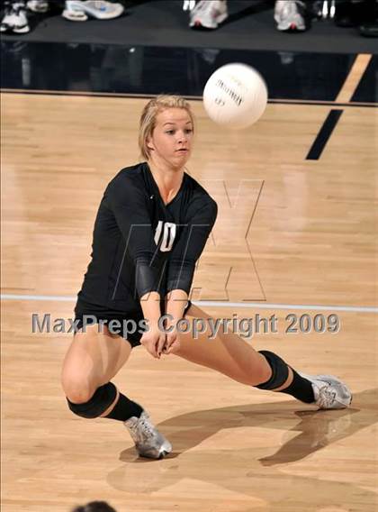 Thumbnail 2 in Archbishop Mitty vs. Redlands East Valley (CIF State D2 Final) photogallery.