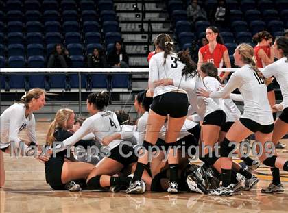 Thumbnail 3 in Archbishop Mitty vs. Redlands East Valley (CIF State D2 Final) photogallery.