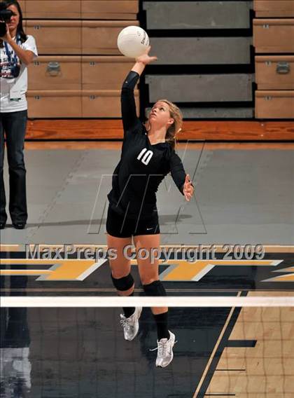 Thumbnail 1 in Archbishop Mitty vs. Redlands East Valley (CIF State D2 Final) photogallery.