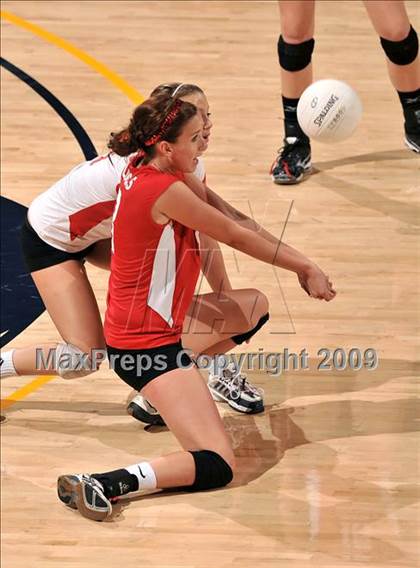 Thumbnail 2 in Archbishop Mitty vs. Redlands East Valley (CIF State D2 Final) photogallery.