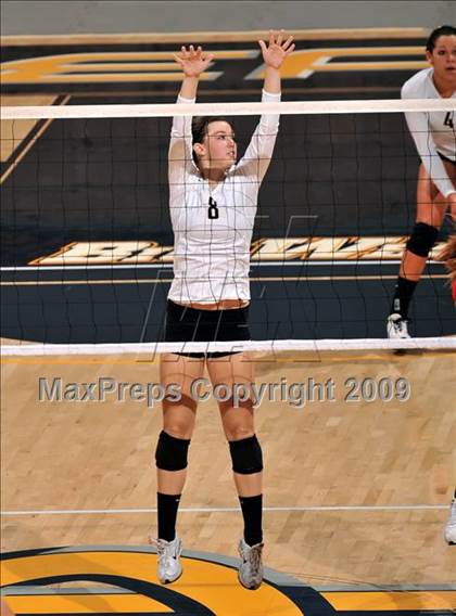 Thumbnail 3 in Archbishop Mitty vs. Redlands East Valley (CIF State D2 Final) photogallery.