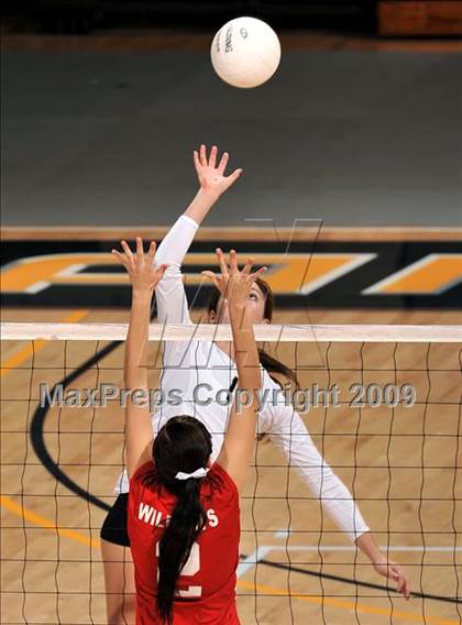 Thumbnail 1 in Archbishop Mitty vs. Redlands East Valley (CIF State D2 Final) photogallery.