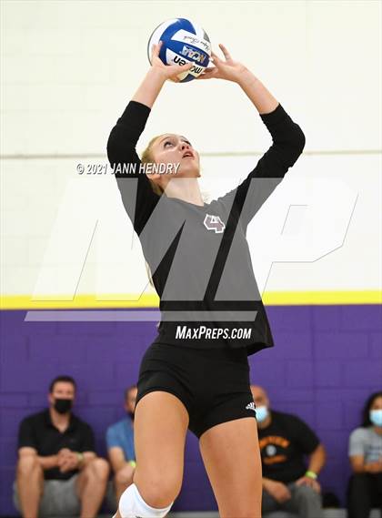 Thumbnail 1 in Timpview vs. Assumption (Durango Fall CLassic) photogallery.
