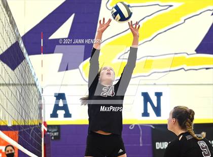 Thumbnail 2 in Timpview vs. Assumption (Durango Fall CLassic) photogallery.