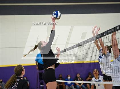 Thumbnail 1 in Timpview vs. Assumption (Durango Fall CLassic) photogallery.